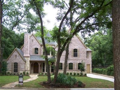 Custom Home For Sale in Dallas' Lakewood area! 