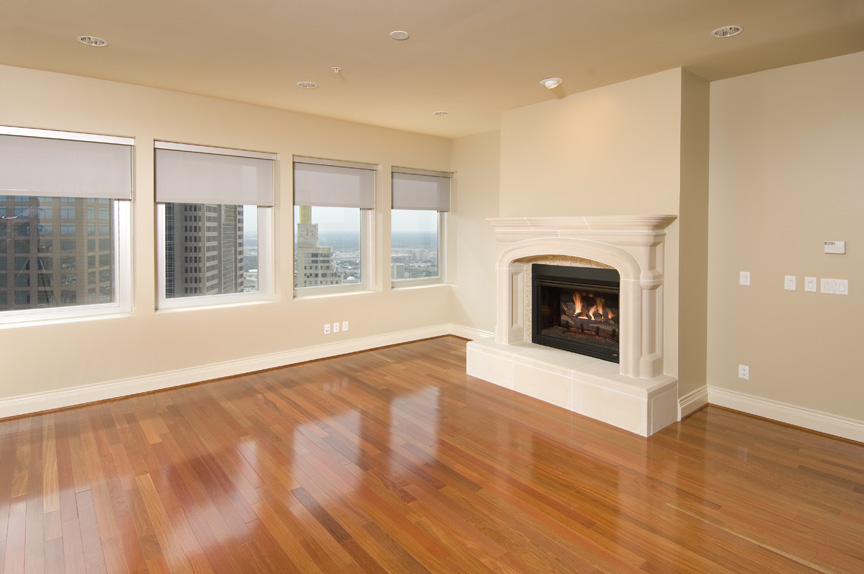 Downtown Dallas Penthouse High Rise Apartment With Hardwood Foors, Designer Kitchens & More.
