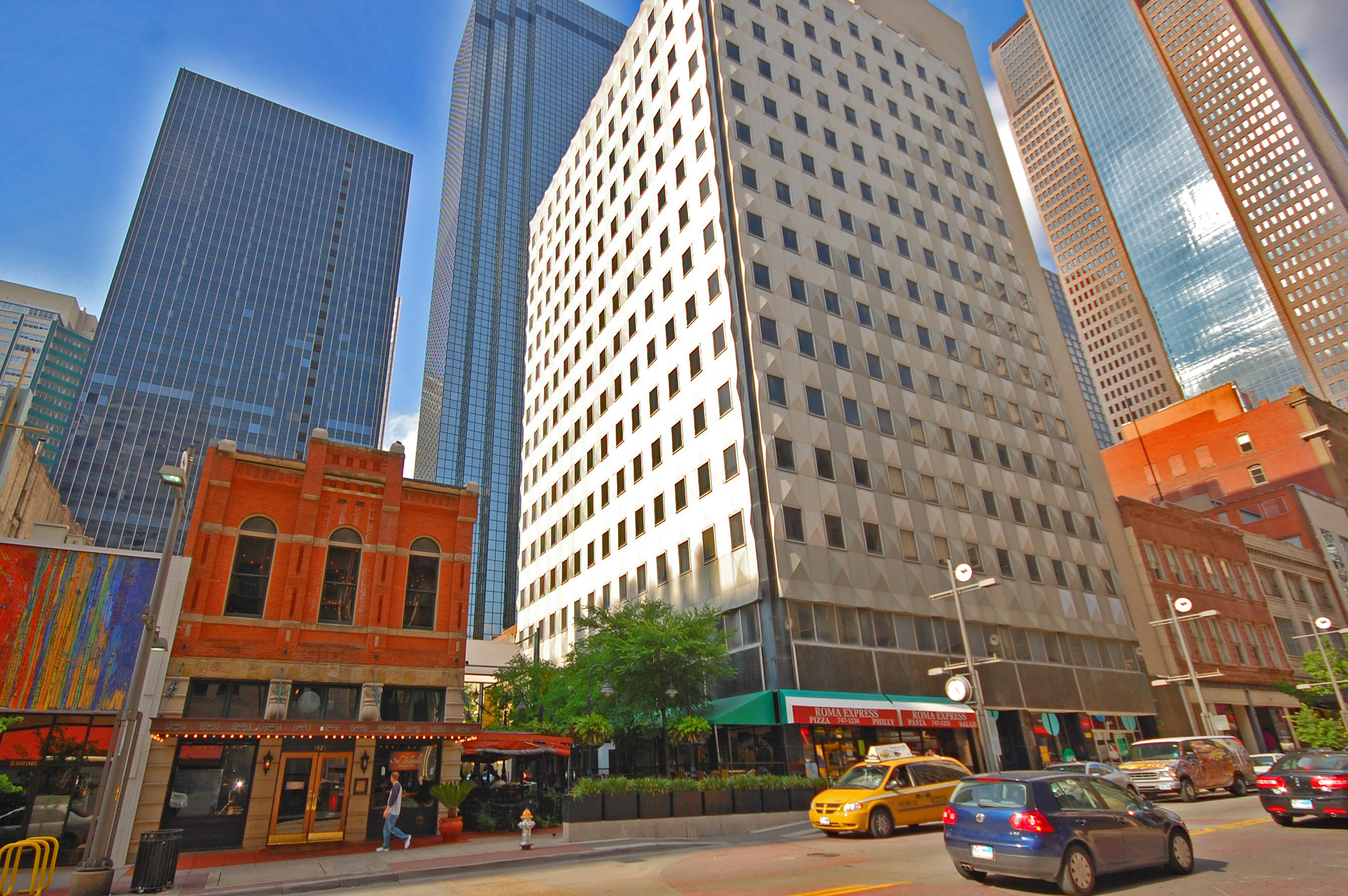 Free Dallas  Downtown Apartment, Live Downtown Dallas. Specials for Downtown Dallas Apartments. 
